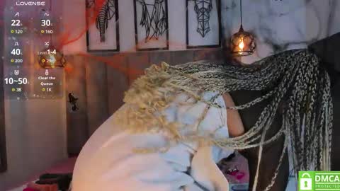 Darlliny online show from 10/30/25, 09:04