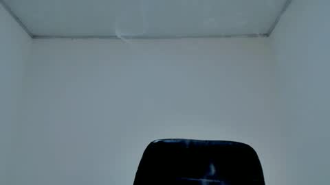 GIA WHITE Independet  online show from 05/03/26, 07:47