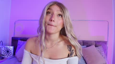 Gia online show from 01/23/25, 11:37