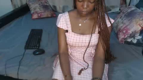 Snapshot of giabena4 chatting on 05/11/26, 05:35 giabena4 online show from 05/11/26, 05:35