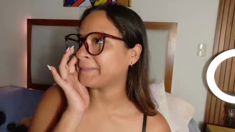 Gianella  online show from 03/19/26, 05:17