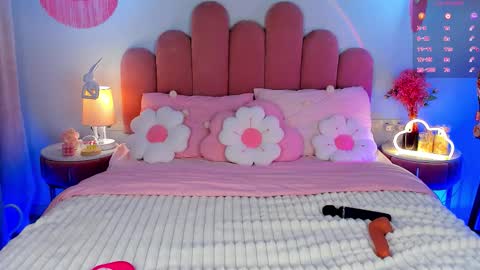 Gia online show from 09/14/25, 12:15