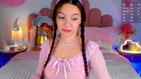 Gia online show from 09/22/25, 12:18