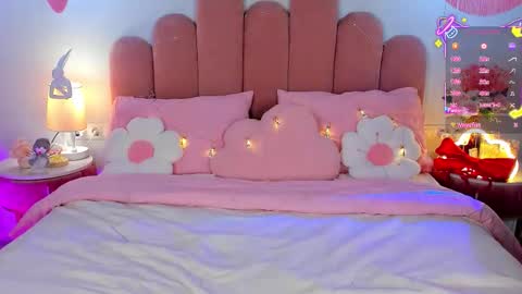 Gia online show from 12/01/25, 01:27