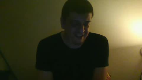 Snapshot of giaco1982 chatting on 03/06/25, 03:13 samuel online show from 03/06/25, 03:13