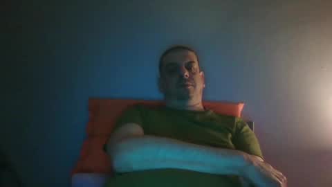 Snapshot of giaco1982 chatting on 09/20/25, 01:23 samuel online show from 09/20/25, 01:23