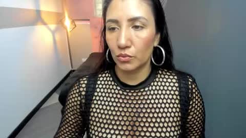 G I A  FOX online show from 02/11/25, 01:30