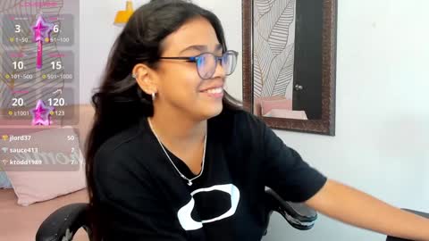 Gia  online show from 12/29/24, 09:20