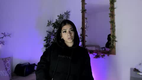 Gia  online show from 09/30/25, 06:24