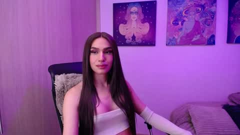 Snapshot of giamint chatting on 04/29/26, 05:55 Gia Mint online show from 04/29/26, 05:55