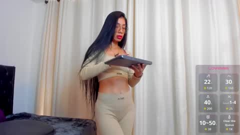 Giana online show from 04/30/26, 05:08