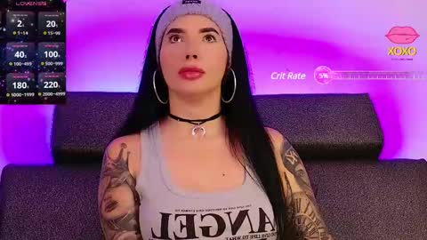 Snapshot of giannadeluca_ chatting on 03/12/25, 01:03 catalina online show from 03/12/25, 01:03