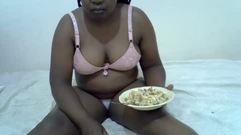 Giannah online show from 02/23/25, 07:55