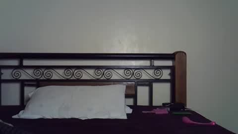 Giannah online show from 10/29/25, 10:22