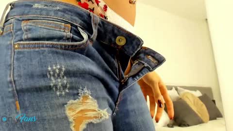 giannanoir online show from 12/30/24, 11:38