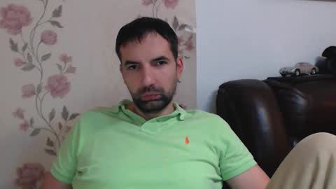 Snapshot of gianni_lion chatting on 12/19/25, 02:46 Gianni online show from 12/19/25, 02:46