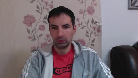 Snapshot of gianni_lion chatting on 12/22/25, 12:02 Gianni online show from 12/22/25, 12:02