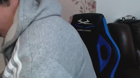 Snapshot of gianni_lion chatting on 02/04/26, 10:32 Gianni online show from 02/04/26, 10:32