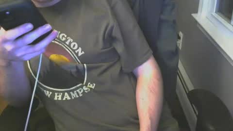 Snapshot of giantboy10 chatting on 03/09/26, 04:27 Giant online show from 03/09/26, 04:27