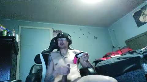 Snapshot of giantdick4u1991 chatting on 05/27/26, 11:02 giantdick4u1991 online show from 05/27/26, 11:02