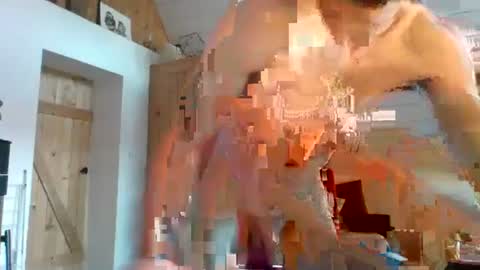 Snapshot of gib_xou chatting on 10/01/25, 03:40 gib_xou online show from 10/01/25, 03:40