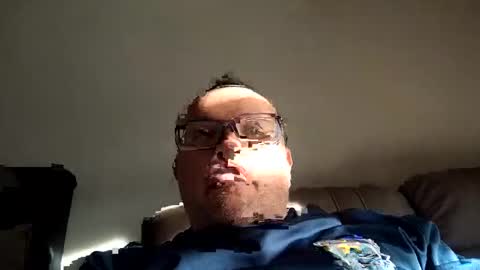 Snapshot of giddyup2222222 chatting on 11/23/25, 01:33 giddyup2222222 online show from 11/23/25, 01:33