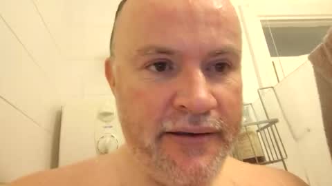 Snapshot of giddyup2222222 chatting on 02/17/26, 08:15 giddyup2222222 online show from 02/17/26, 08:15