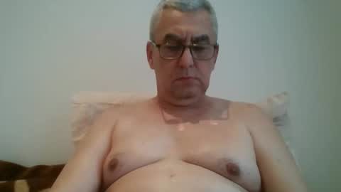Snapshot of gigi1970 chatting on 05/14/26, 04:58 gigi1970 online show from 05/14/26, 04:58