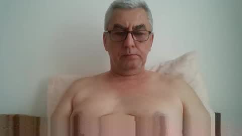 Snapshot of gigi1970 chatting on 05/23/26, 10:41 gigi1970 online show from 05/23/26, 10:41