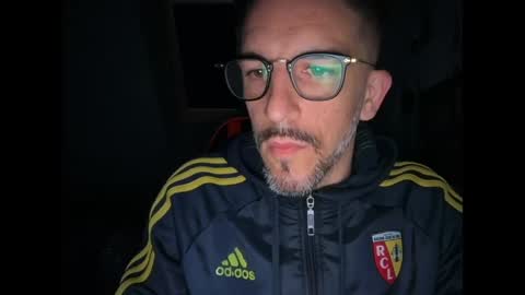Gigi online show from 05/04/26, 02:18
