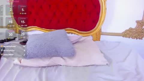 Gigi  online show from 11/14/25, 03:11