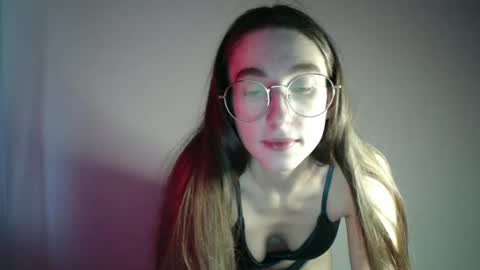 Gigi online show from 03/08/25, 02:40