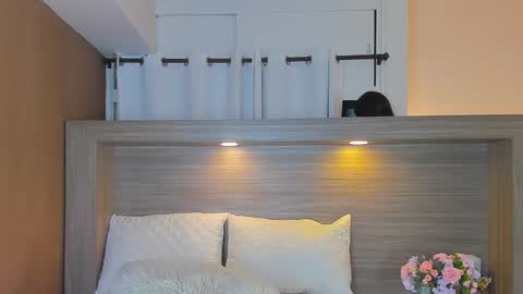 gigi wilden online show from 12/01/25, 02:22