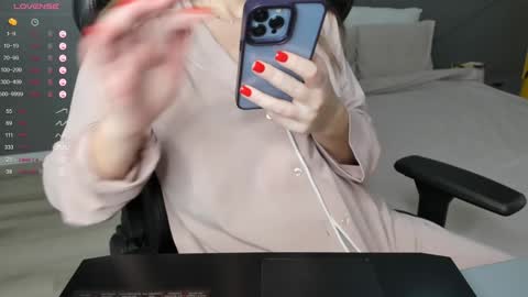 Snapshot of gigihadd chatting on 12/01/24, 07:36 gigihadd online show from 12/01/24, 07:36