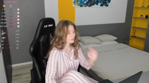 Snapshot of gigihadd chatting on 12/31/24, 12:04 gigihadd online show from 12/31/24, 12:04