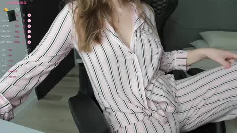 Snapshot of gigihadd chatting on 01/21/25, 02:59 gigihadd online show from 01/21/25, 02:59