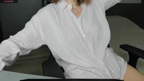 Snapshot of gigihadd chatting on 12/01/25, 11:15 gigihadd online show from 12/01/25, 11:15