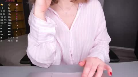 Snapshot of gigihadd chatting on 02/16/26, 04:25 gigihadd online show from 02/16/26, 04:25