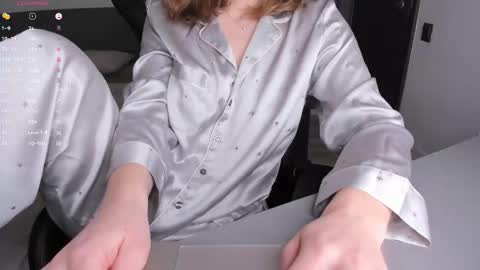 Snapshot of gigihadd chatting on 02/25/26, 04:49 gigihadd online show from 02/25/26, 04:49