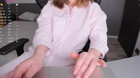 Snapshot of gigihadd chatting on 04/25/26, 01:41 gigihadd online show from 04/25/26, 01:41