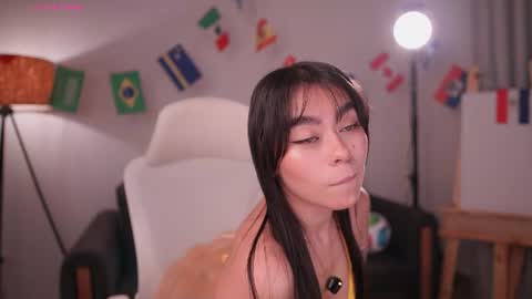 GIGI online show from 06/18/26, 01:39