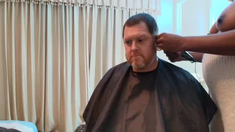 Snapshot of gigimcfee chatting on 11/10/25, 07:07 G Money online show from 11/10/25, 07:07