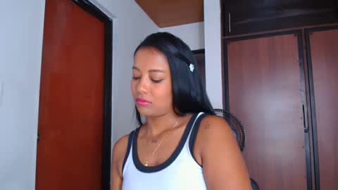 Sharlotte  online show from 03/06/25, 08:37