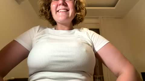 gigireine  online show from 07/27/26, 09:33