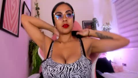 Snapshot of giisell chatting on 05/09/26, 12:32 giisell online show from 05/09/26, 12:32