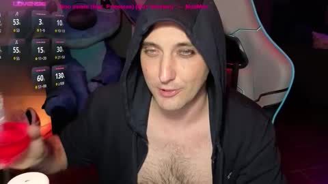 Snapshot of gil_gamesh2nd chatting on 10/31/25, 05:47 Mirko online show from 10/31/25, 05:47