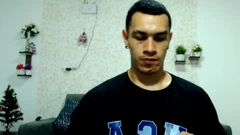 Snapshot of gilbert_marquez chatting on 12/30/24, 04:19 GILBERT online show from 12/30/24, 04:19