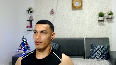 Snapshot of gilbert_marquez chatting on 12/31/24, 03:31 GILBERT online show from 12/31/24, 03:31