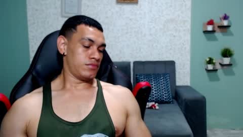 Snapshot of gilbert_marquez chatting on 01/06/25, 05:49 GILBERT online show from 01/06/25, 05:49