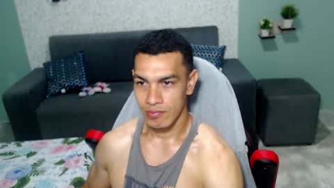 Snapshot of gilbert_marquez chatting on 01/08/25, 11:21 GILBERT online show from 01/08/25, 11:21